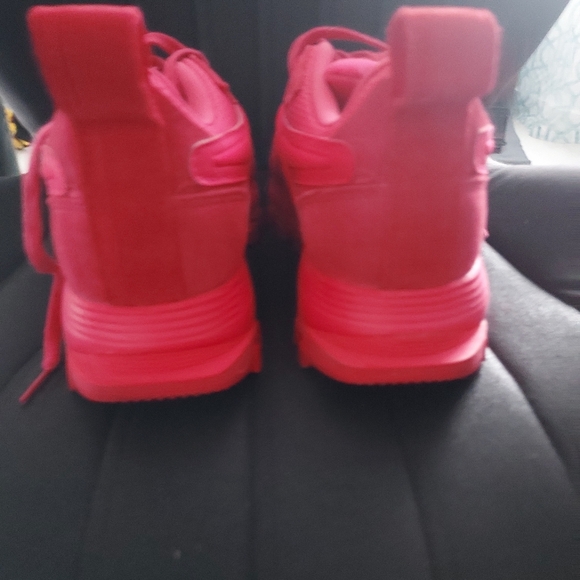 Used Cardi B Reebok - Picture 3 of 5